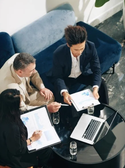 consultation with client for shopify ecommerce website design project